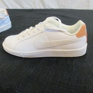 White Peach Nike Shoes Womens